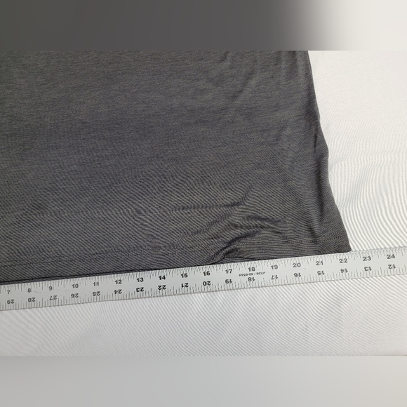 Under Armour University Of Iows 1/4 Zip Long Sleeve Heatgear Loose Fit Size Lg - Picture 4 of 7